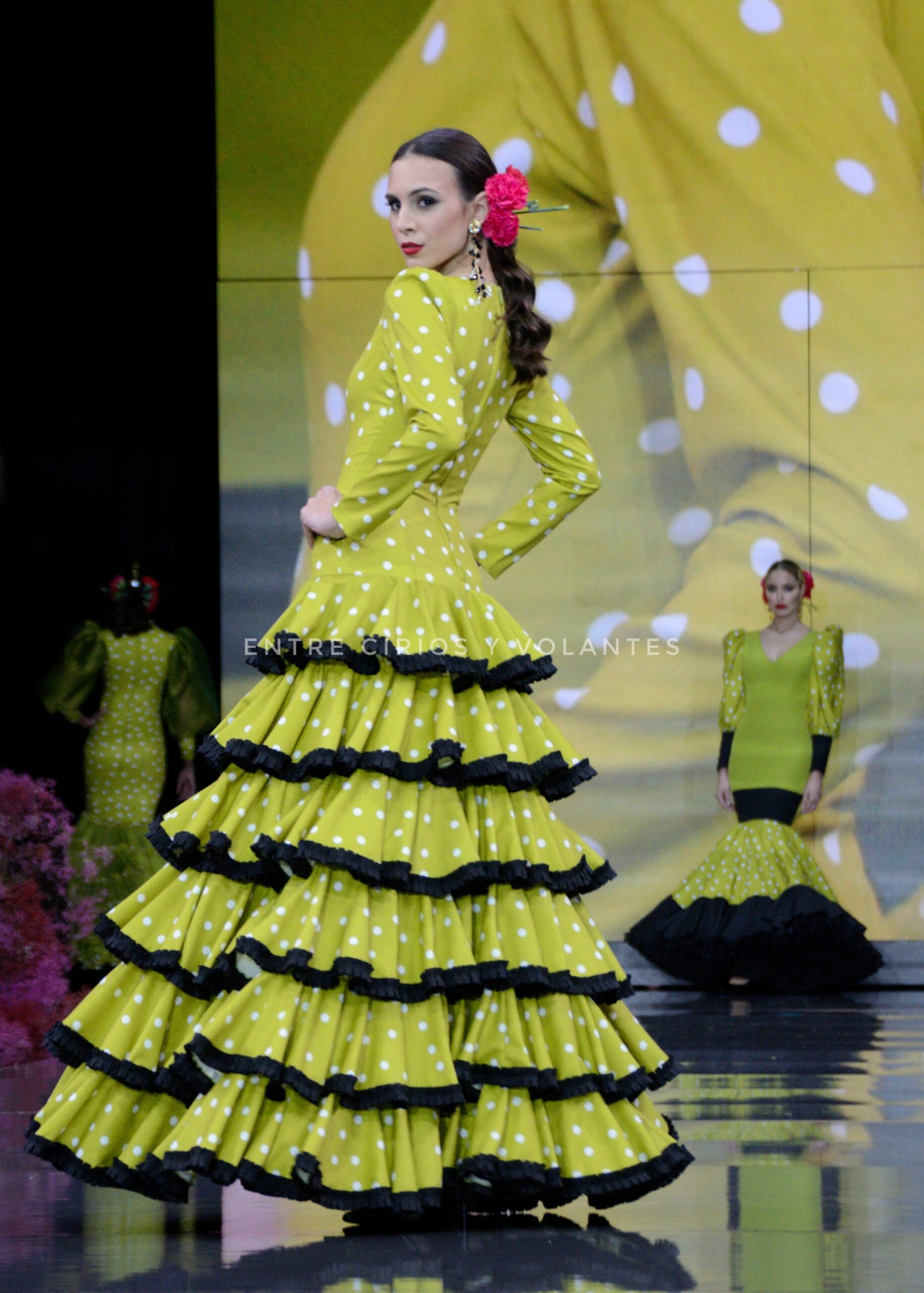 Los cinco colores para el traje de flamenca más favorecedores y en  tendencia de 2023